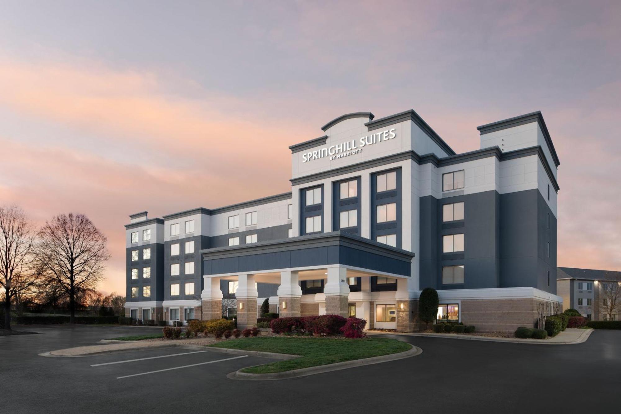 Hotel Springhill By Marriott Charlotte / Mills Speedway